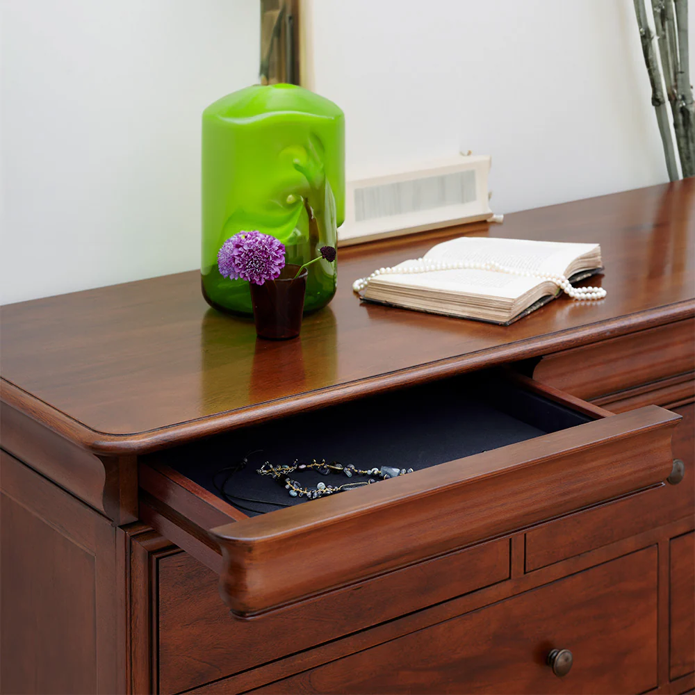 Antoinette Wide 4+3 Drawer Chest - Image 6