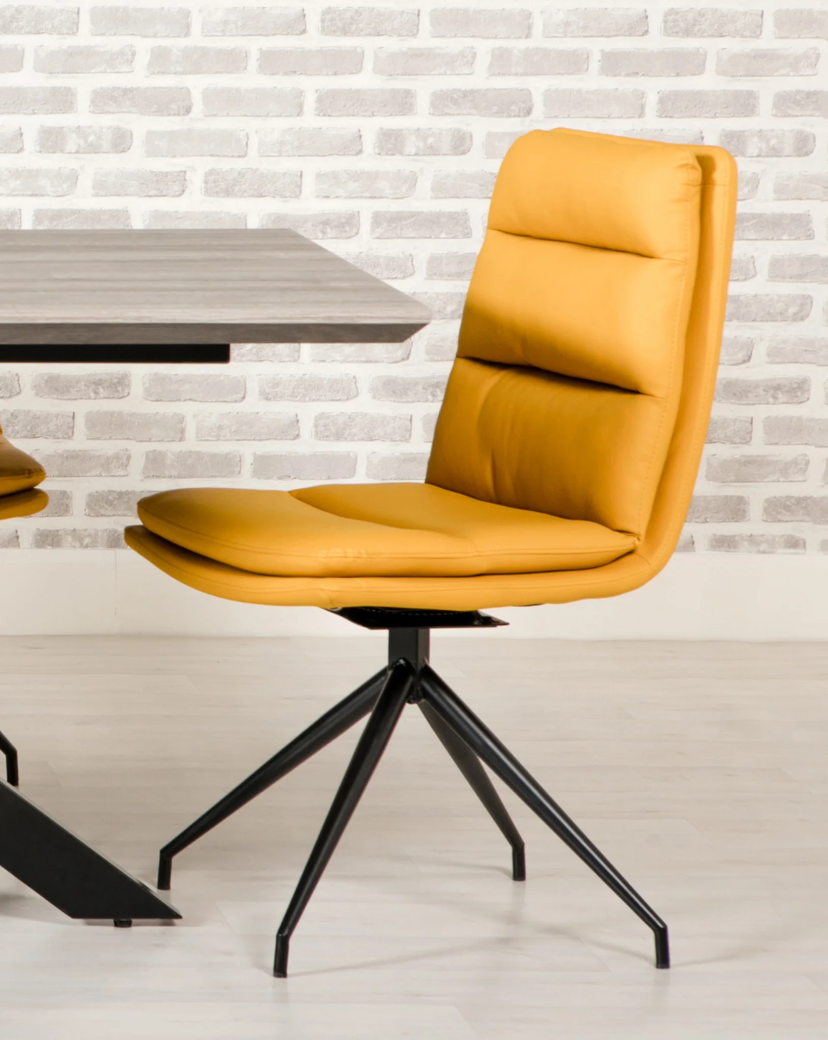 Bay Ridge Swivel Chair - Image 6