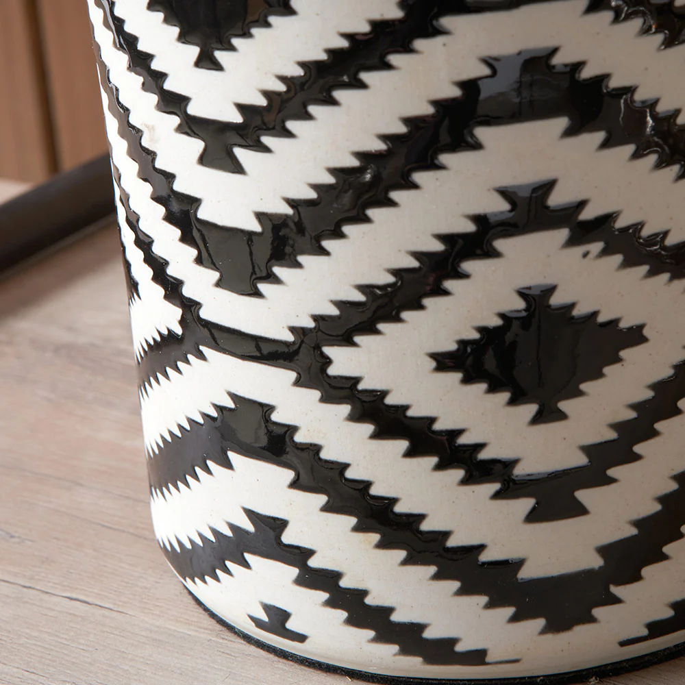 Black & White Ikat Table Lamp - Image 3