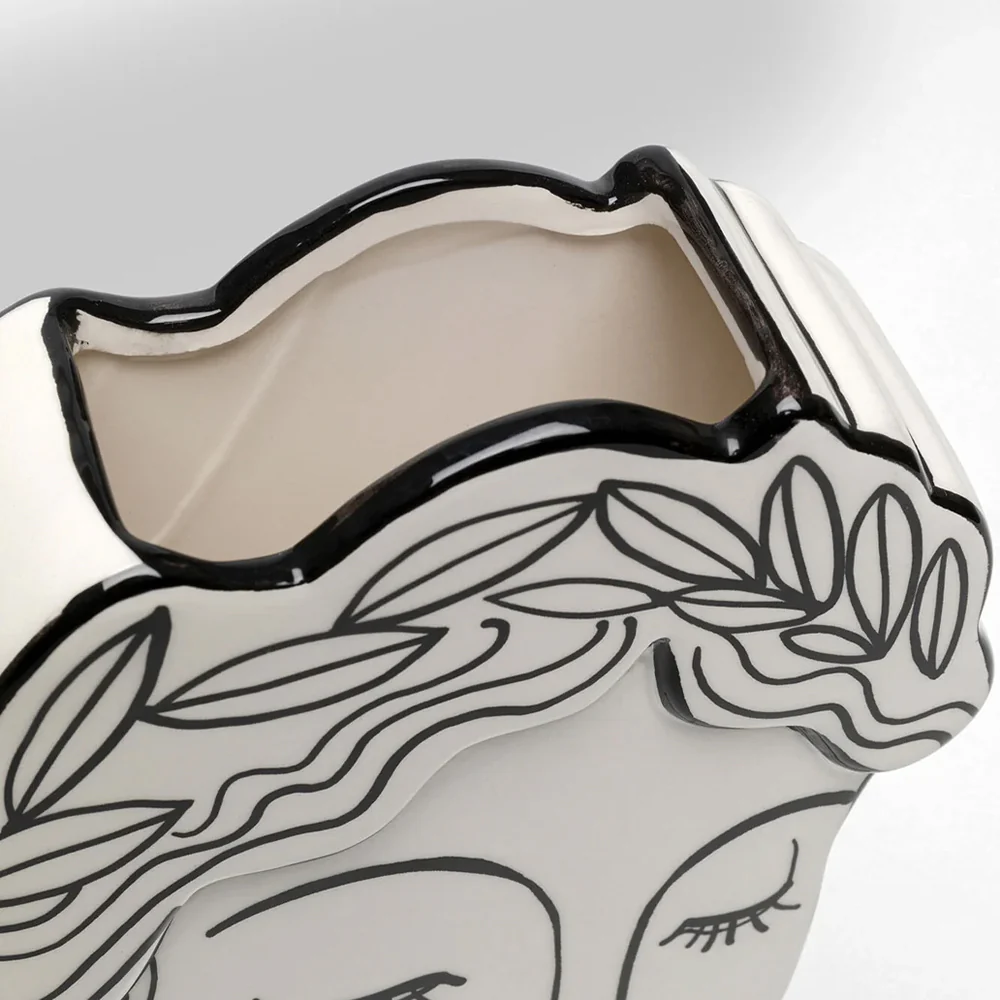 Favola Lady Vase - Image 6