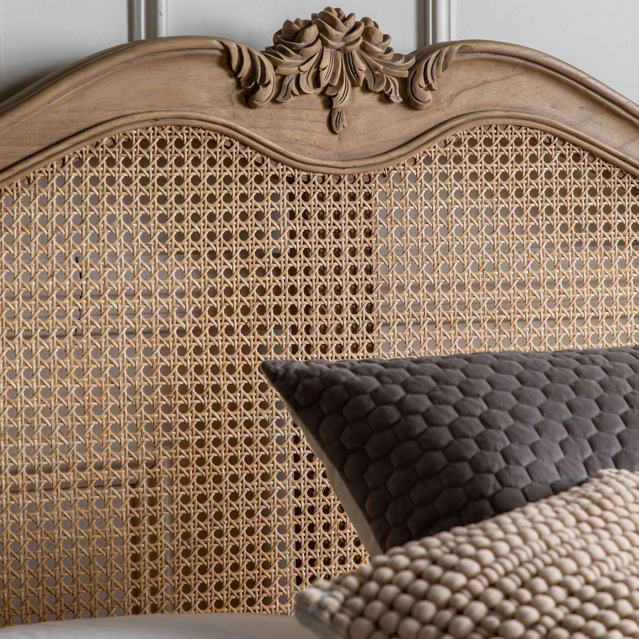 Foxley Weathered Cane King Bed - Image 4