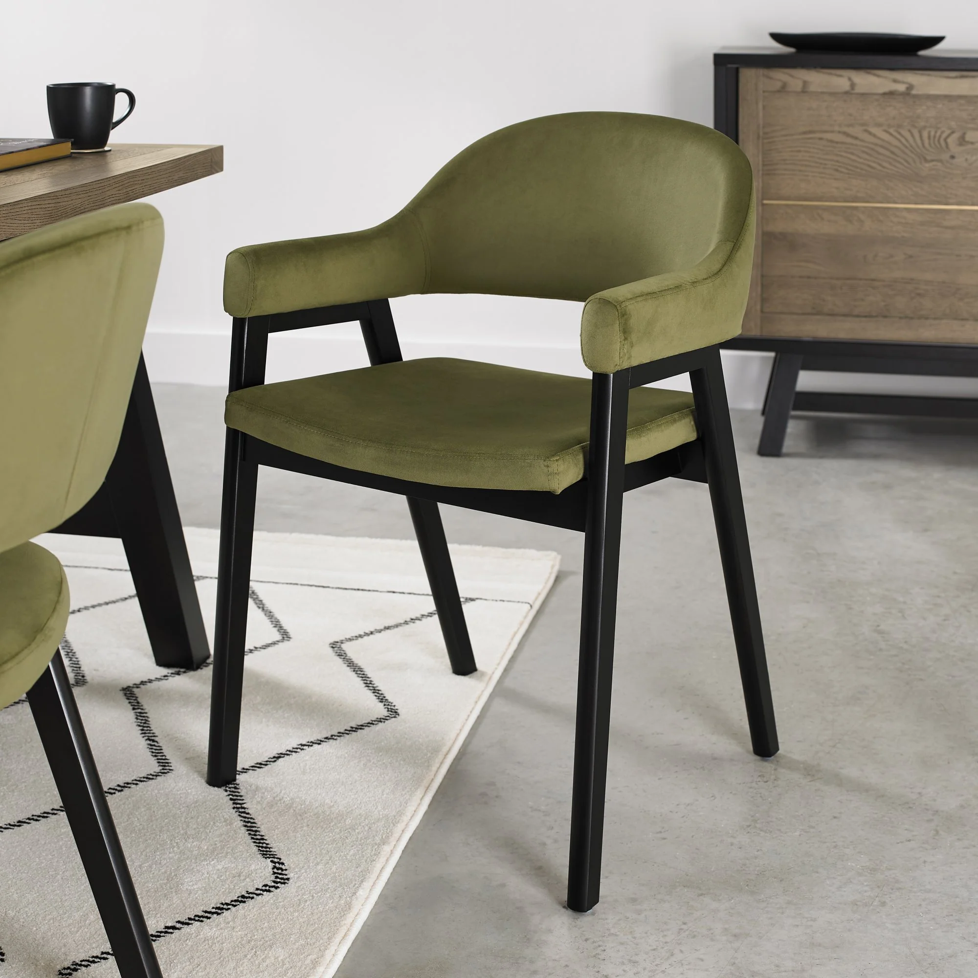 Highgate Peppercorn Armchair - Image 7