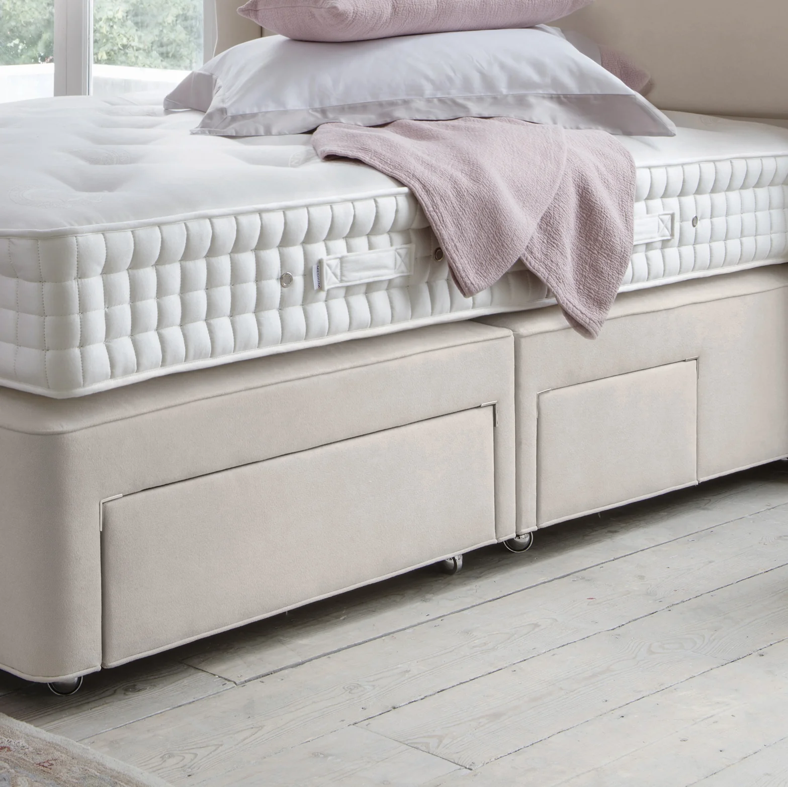 Hypnos Cavendish Mattress and Divan Set - Image 3
