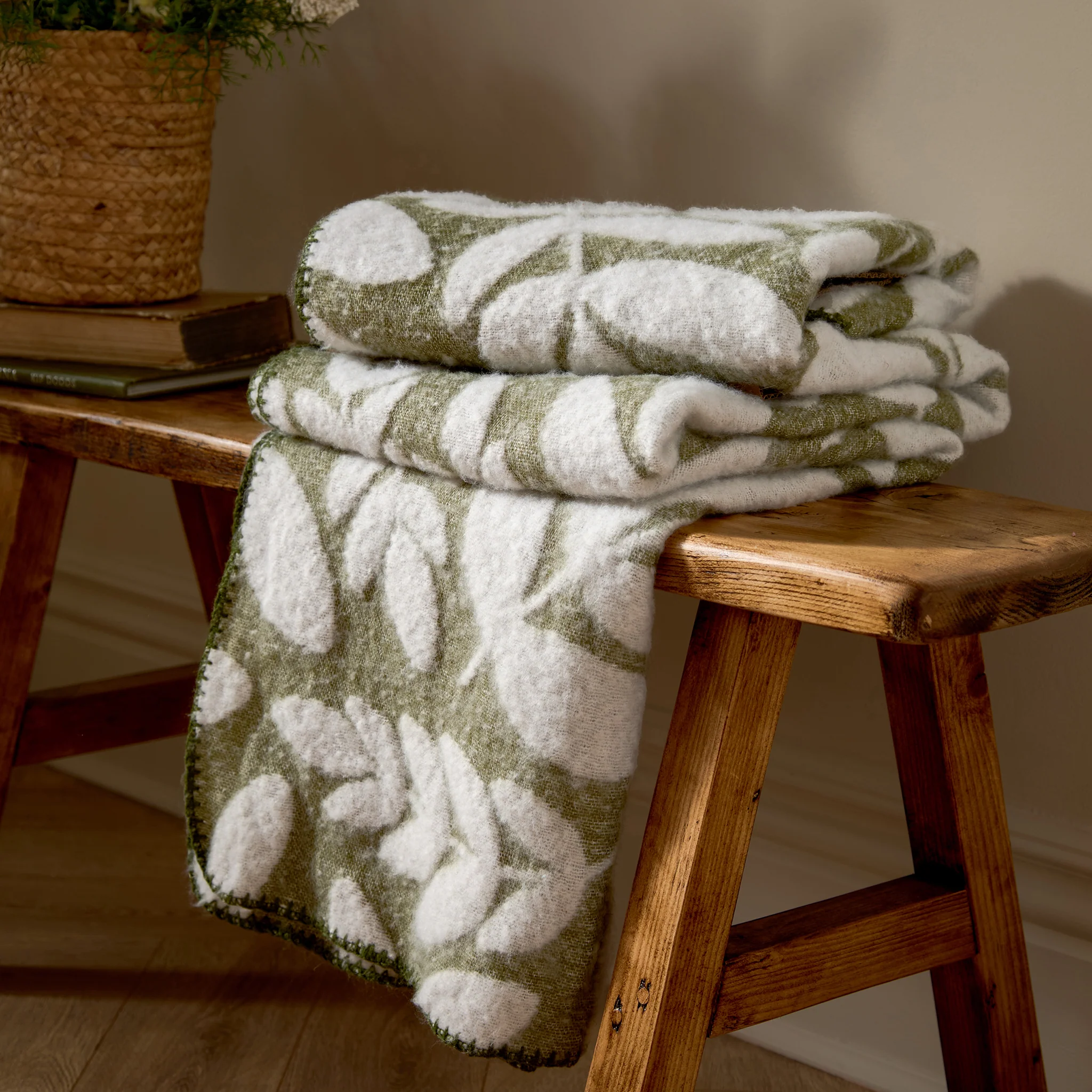 Nashira Woven Throw