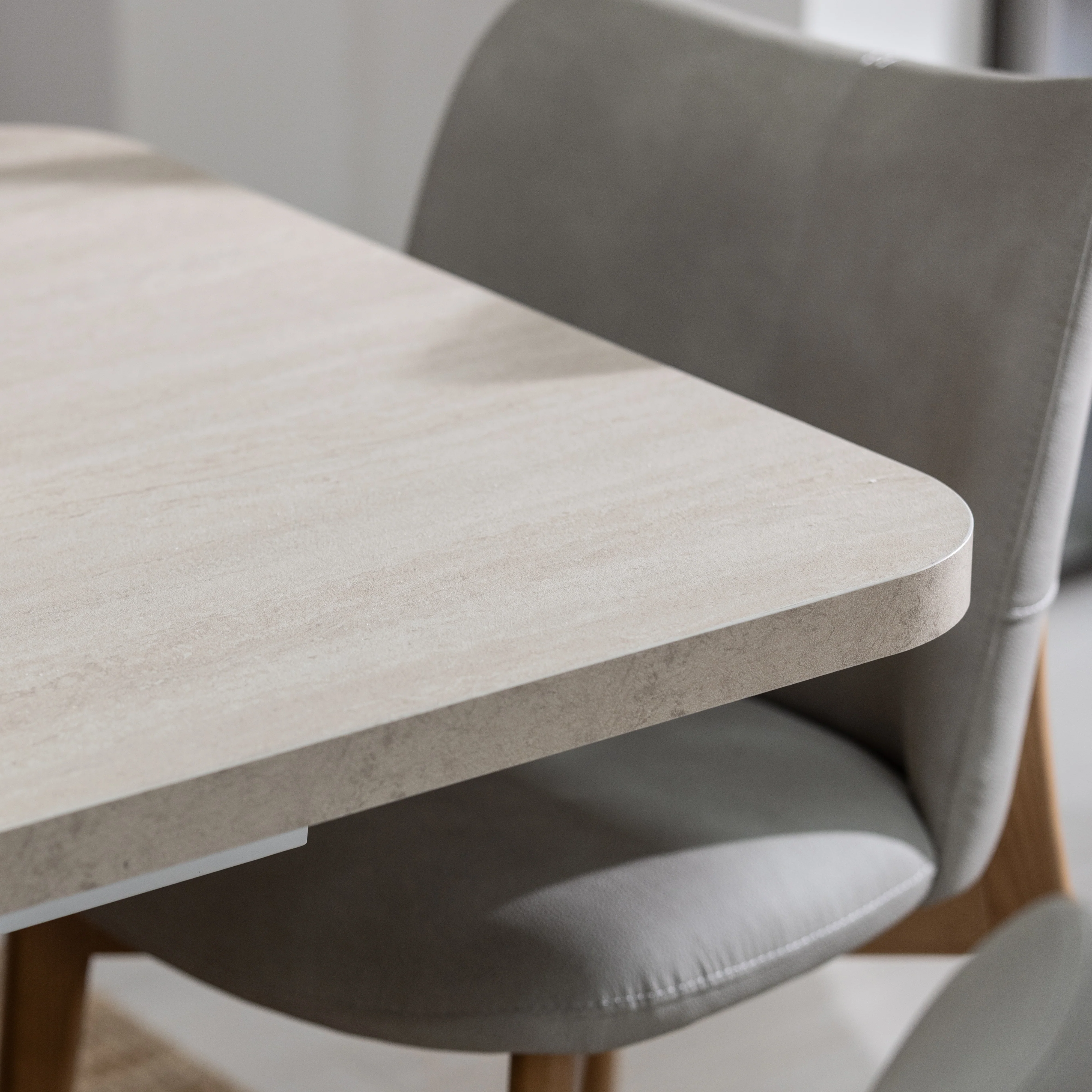 Padstow 160-200cm Extending Dining Table - Image 5