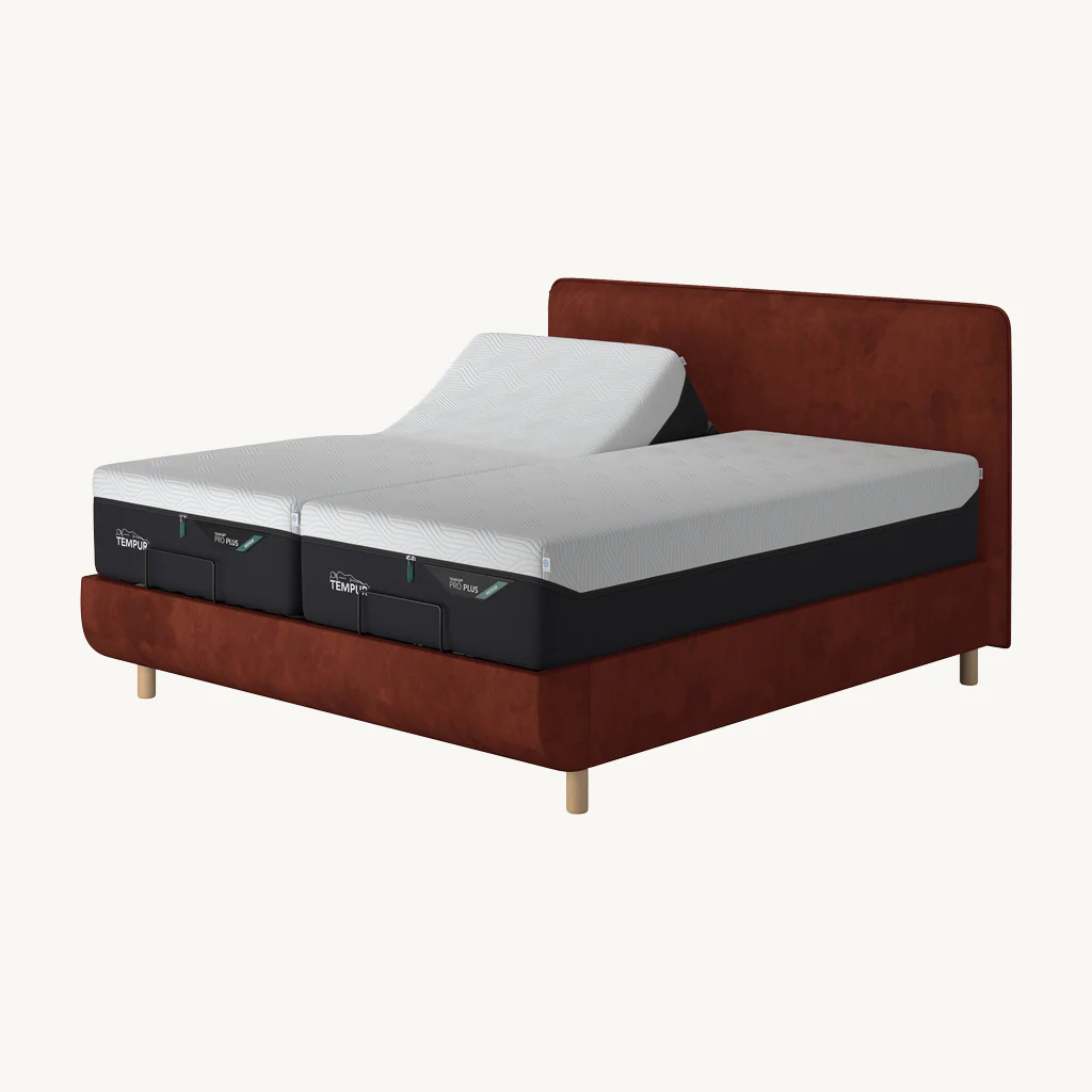 TEMPUR® Arc Adjustable Bed with Form Headboard - Image 4