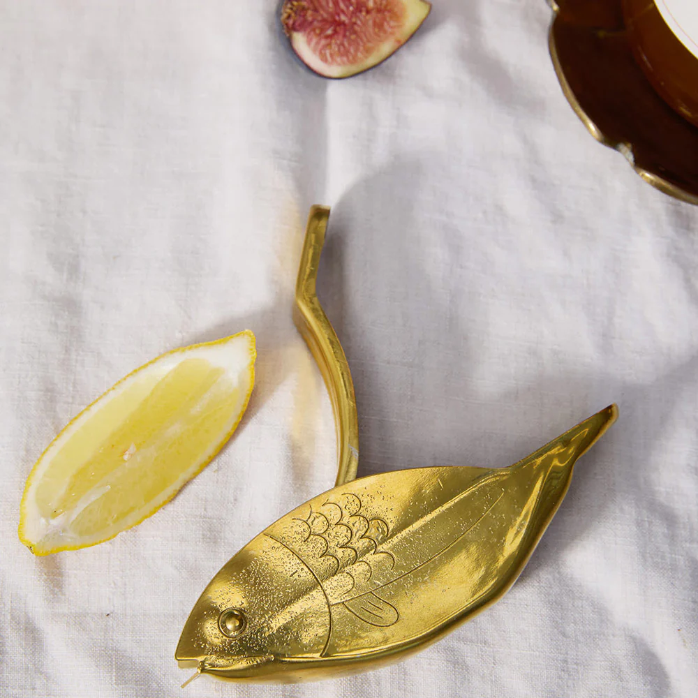 The Stevie Fish Citrus Juicer - Image 2