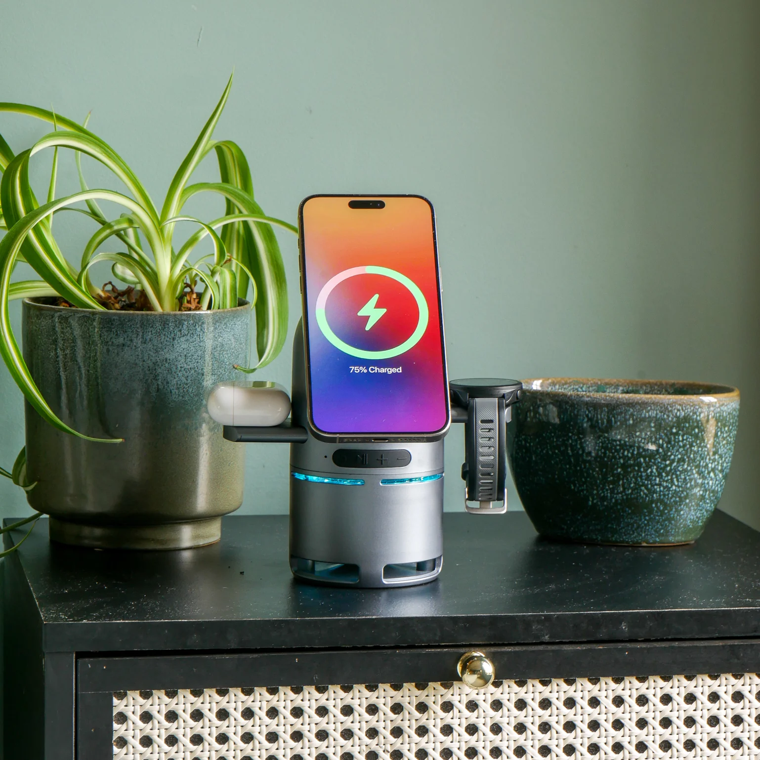 Twist & Play 3 in 1 Charger and Bluetooth Speaker