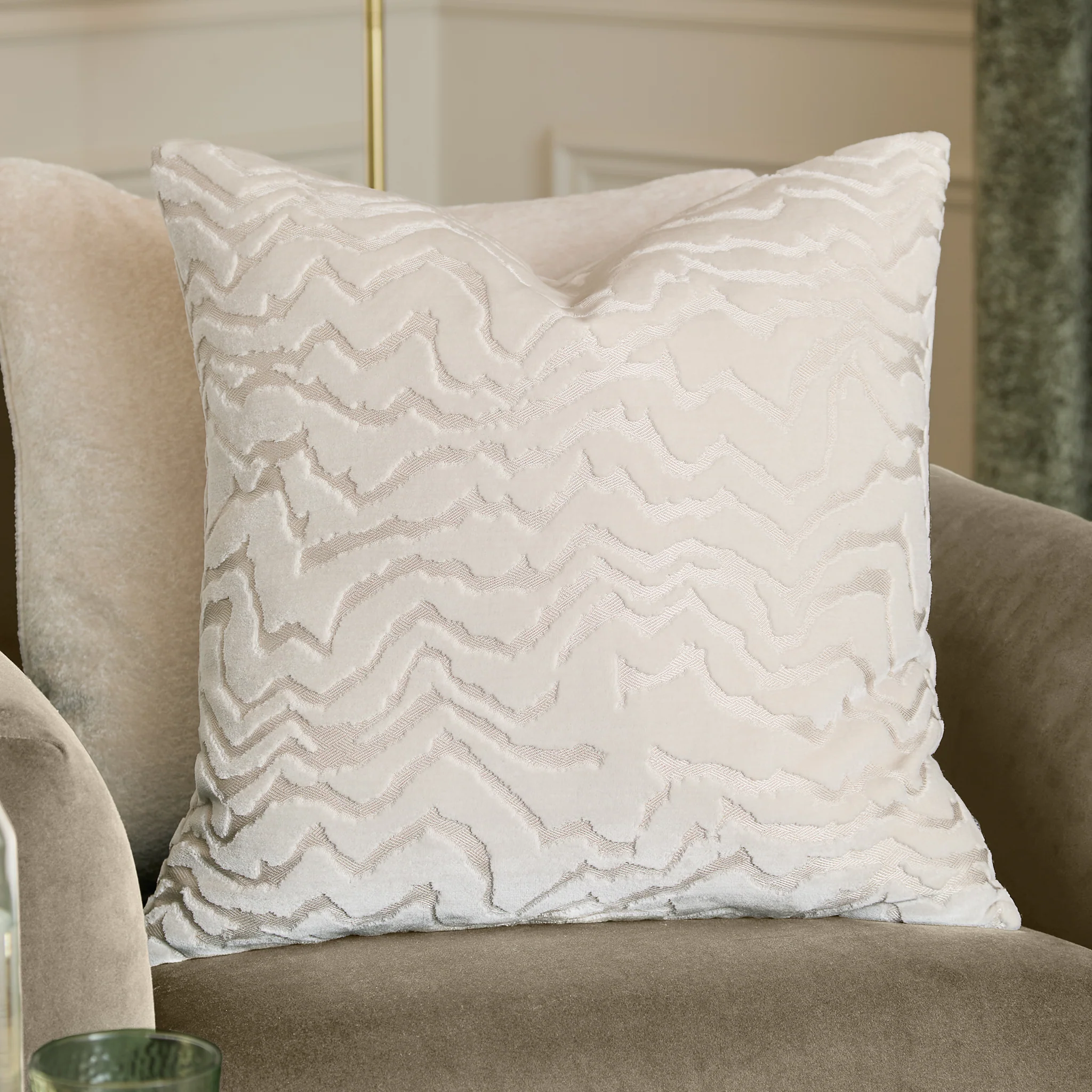 Vesper Cut Velvet Cushion - Image 5