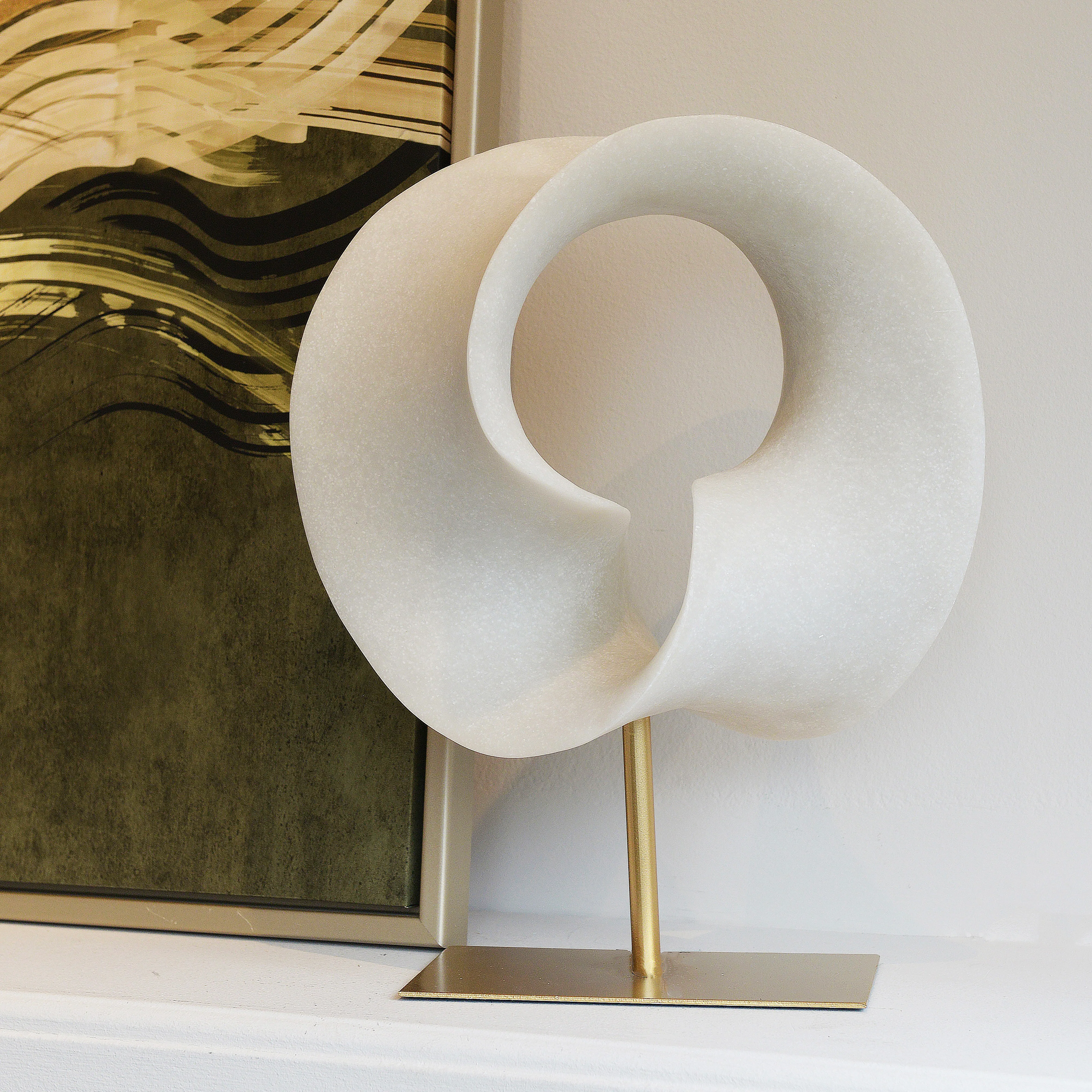 White Resin Twisted Hoop Ornament - Image 4